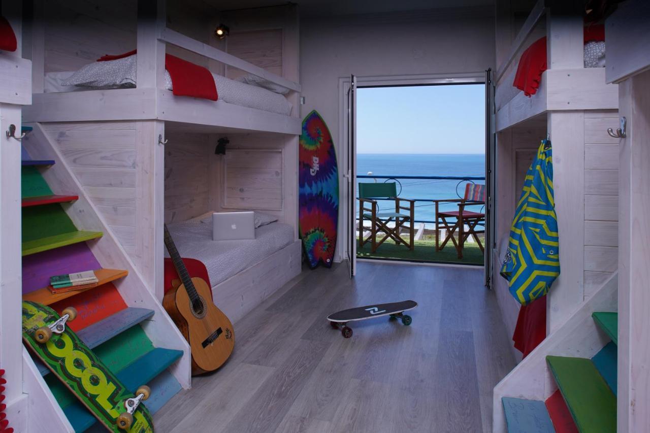 Chill In Ericeira Surf House Hostel Eksteriør bilde