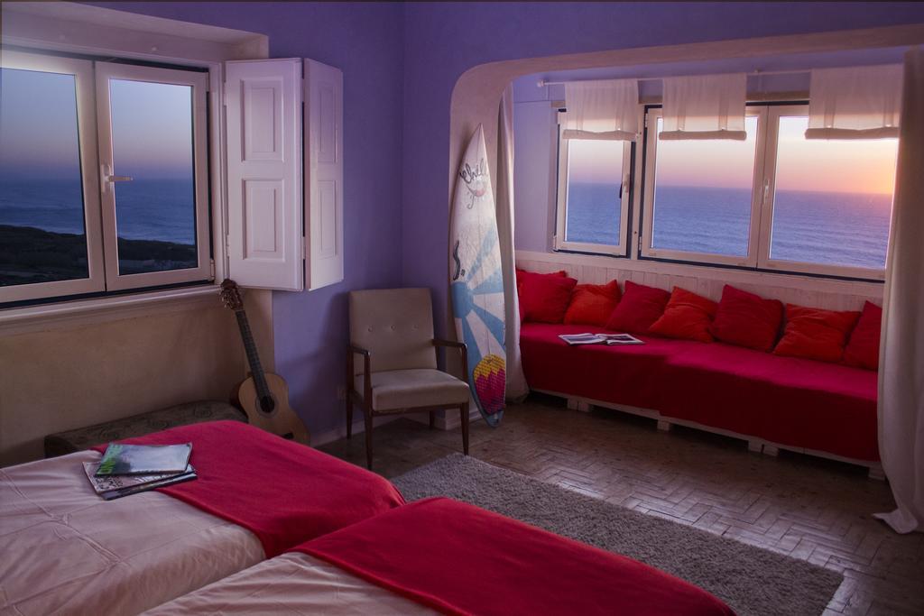 Chill In Ericeira Surf House Hostel Rom bilde