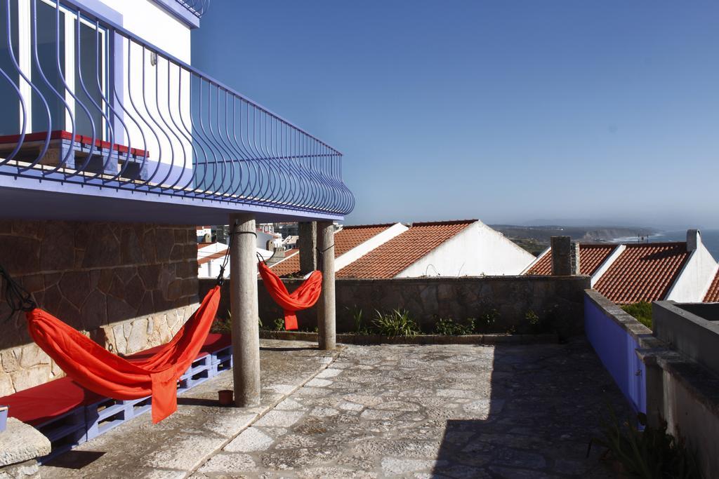 Chill In Ericeira Surf House Hostel Eksteriør bilde