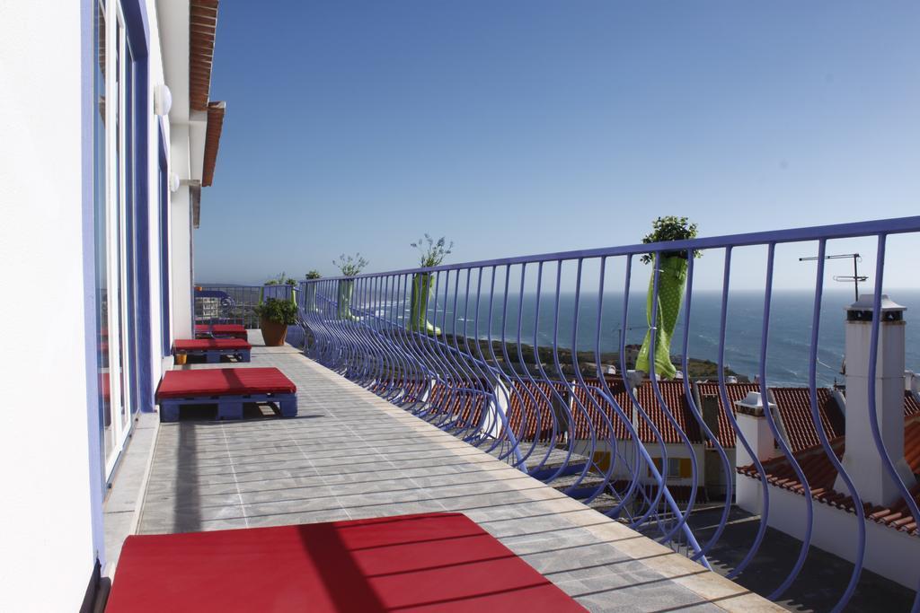 Chill In Ericeira Surf House Hostel Eksteriør bilde