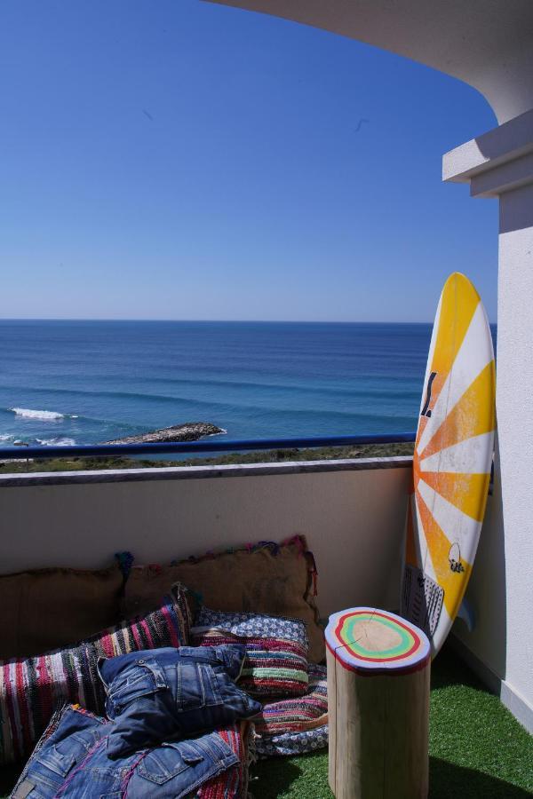 Chill In Ericeira Surf House Hostel Eksteriør bilde