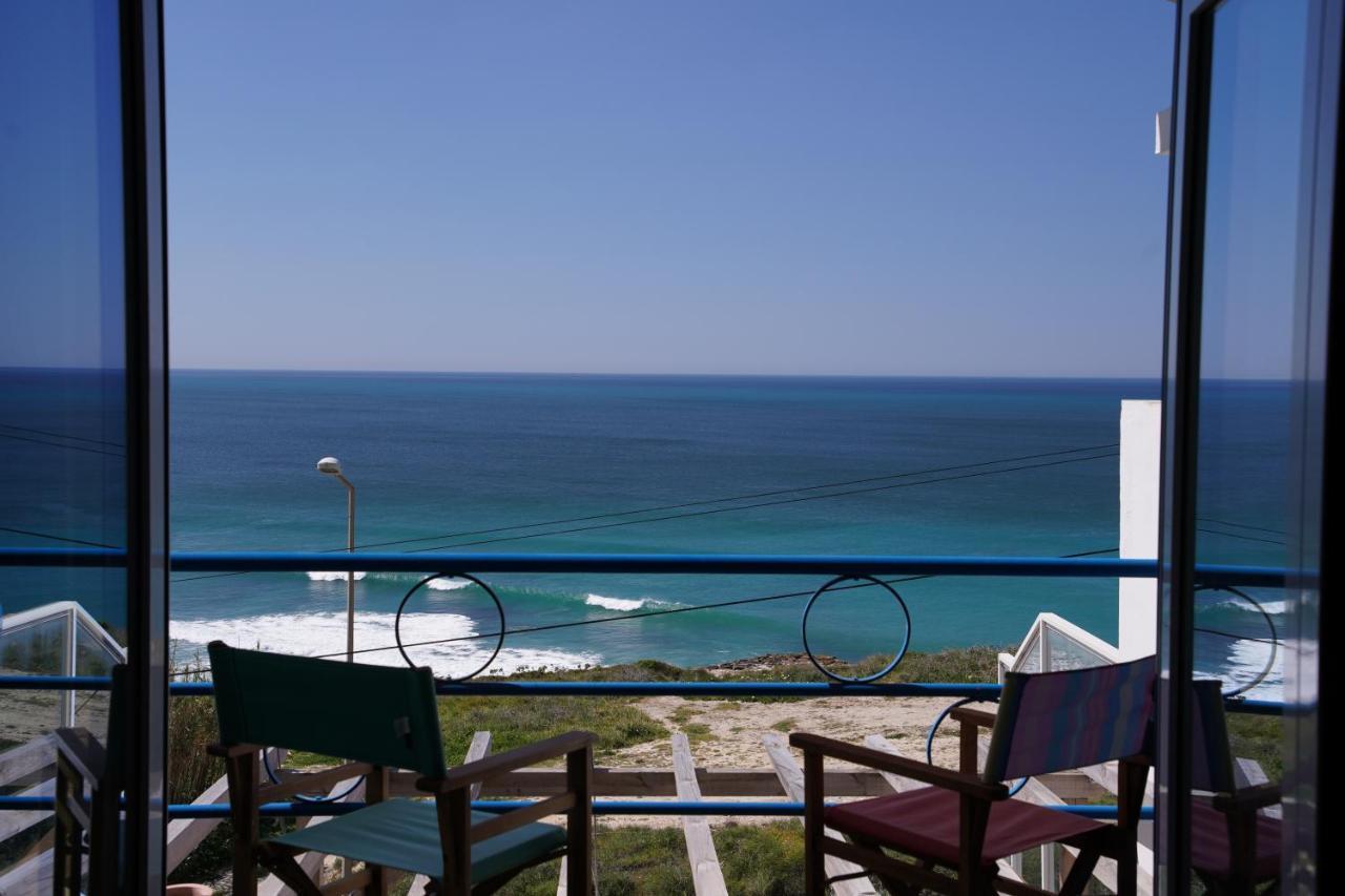 Chill In Ericeira Surf House Hostel Eksteriør bilde