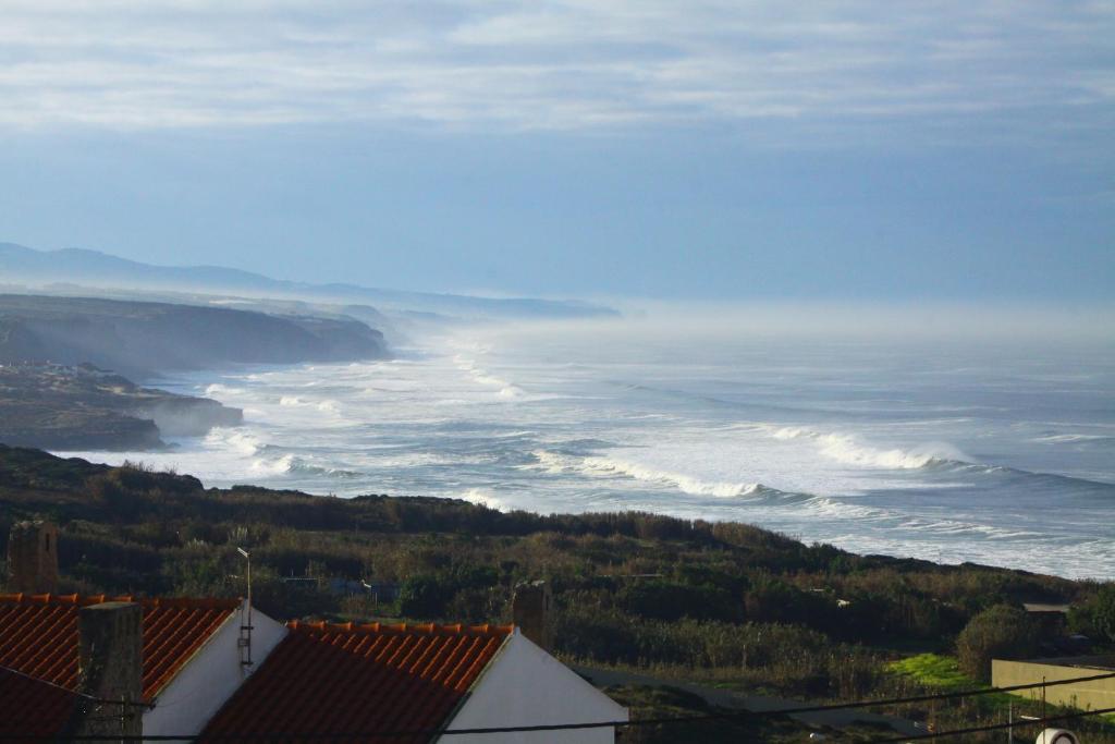 Chill In Ericeira Surf House Hostel Eksteriør bilde